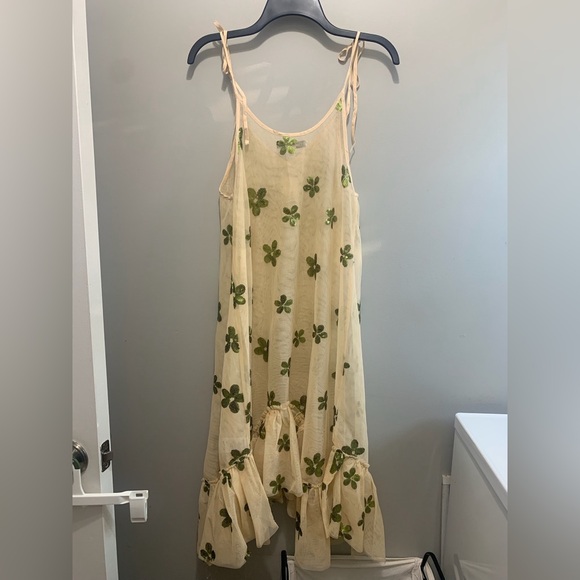 Urban Outfitters Everly Cream Green Sequin Flower Applique Sheer Mesh Midi Dress - Picture 8 of 9